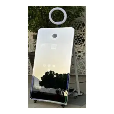 Mirror Booth